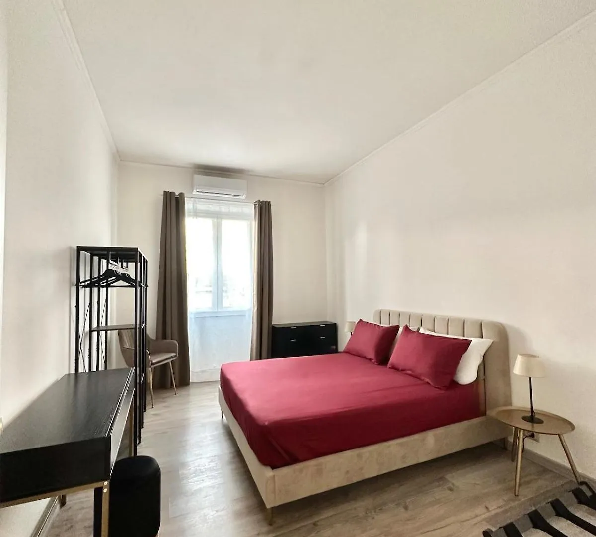 Rhome Rome 0*,  Italy